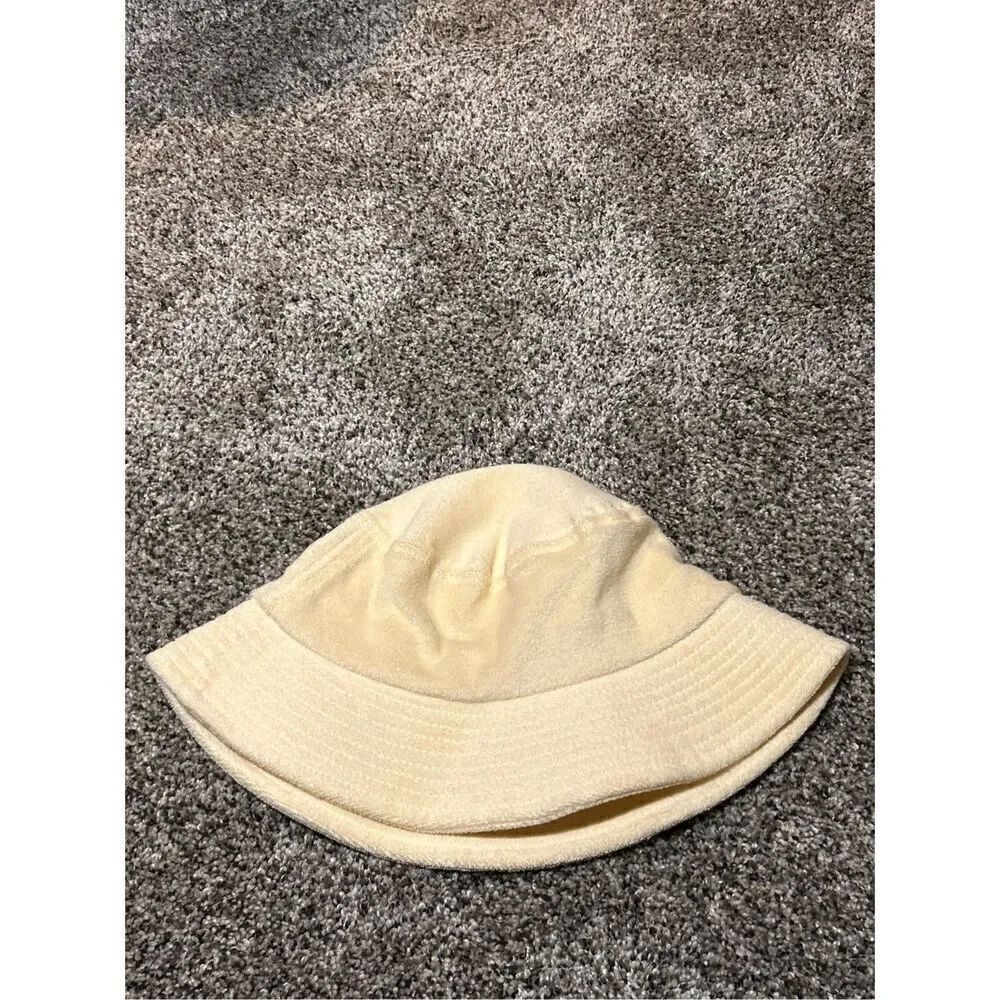 ‼️sale‼️Princess Polly terry bucket hat C18-35